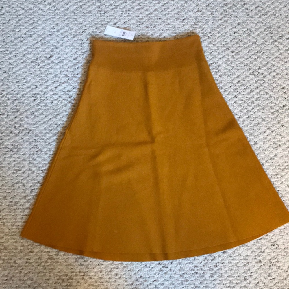 NWT Ann Taylor mustard knit skirt
